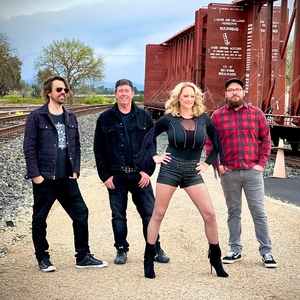 Friday Night Music Series with Talie and the Troublemakers and Del-Licious!