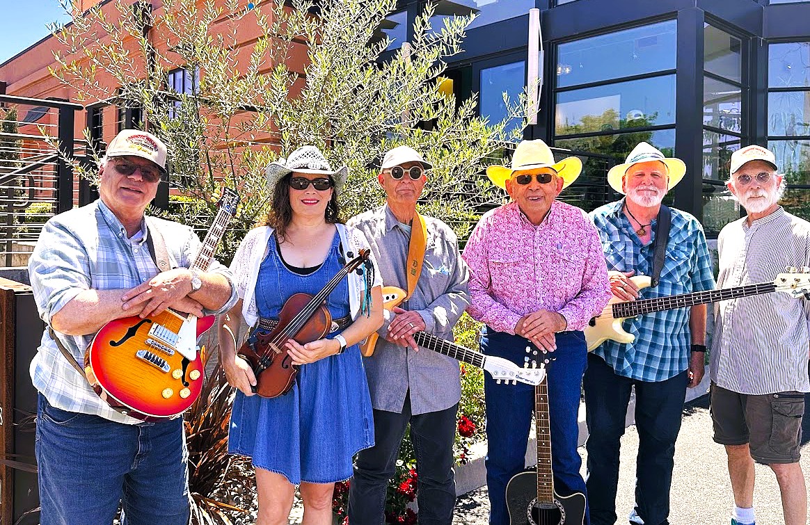 Friday Night Music Series with Monte Mills and Central Coast Cuisine!